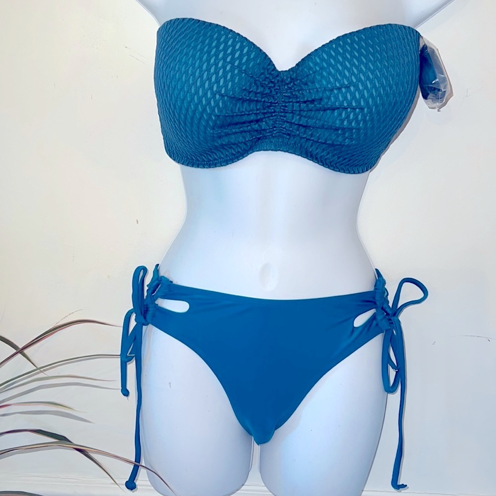 Deep turquoise bikini set